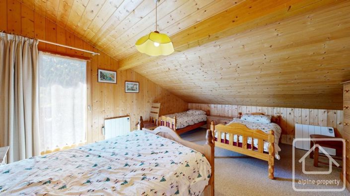 Image No.24-4 Bed Property for sale