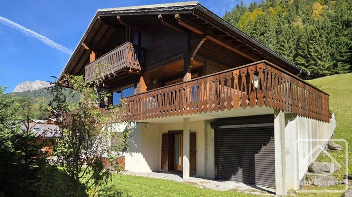 Image No.54-4 Bed Property for sale