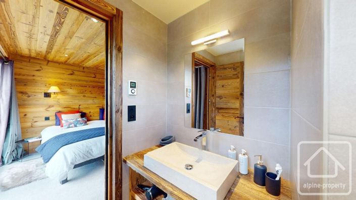 Image No.29-5 Bed Apartment for sale