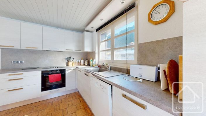 Image No.14-4 Bed Apartment for sale