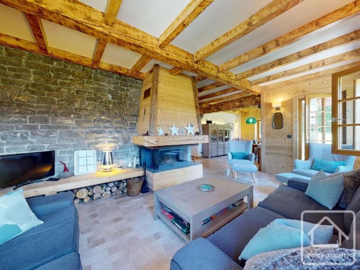 Image No.2-Propriété de 7 chambres à vendre