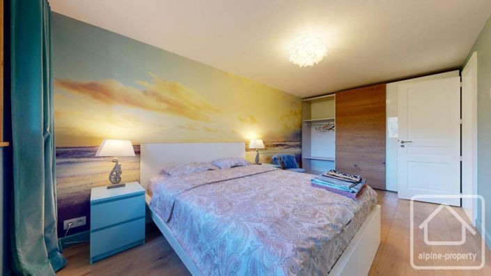 Image No.51-5 Bed Property for sale