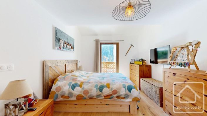 Image No.12-2 Bed Apartment for sale