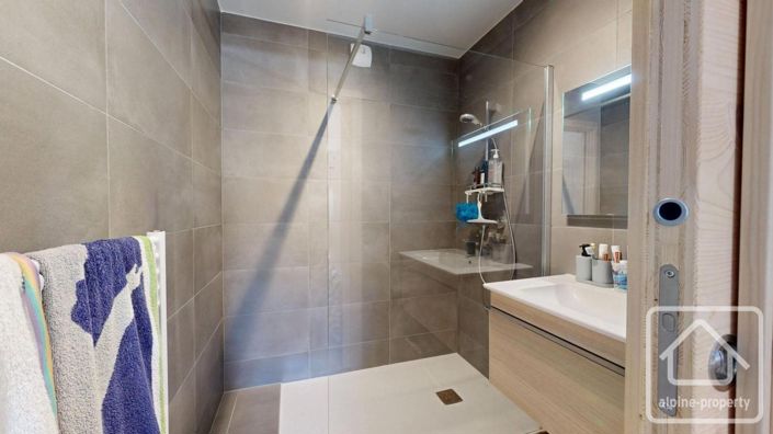 Image No.21-2 Bed Apartment for sale