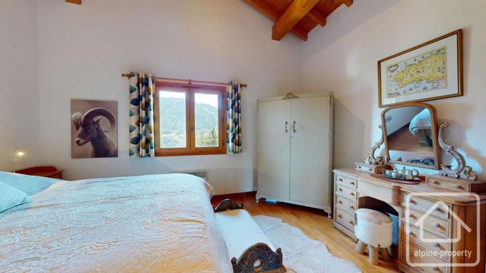 Image No.37-7 Bed Property for sale