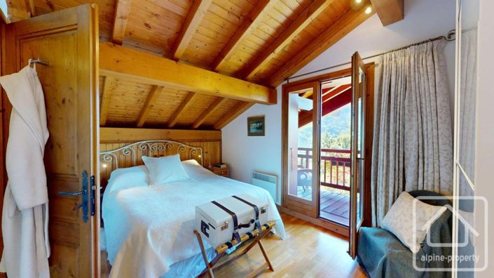 Image No.42-7 Bed Property for sale
