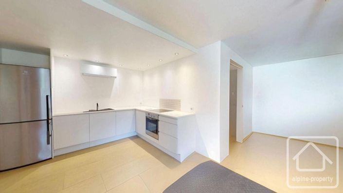 Image No.30-4 Bed Property for sale