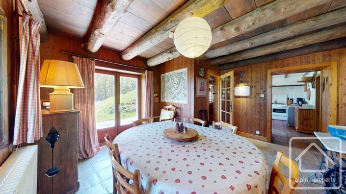 Image No.11-4 Bed Property for sale
