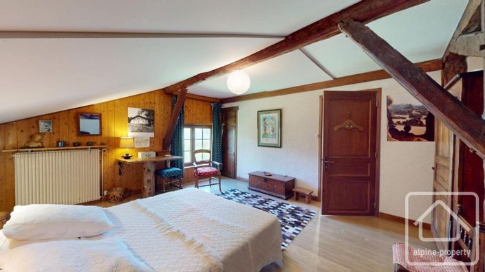 Image No.13-4 Bed Property for sale