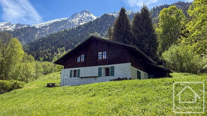 Image No.21-4 Bed Property for sale