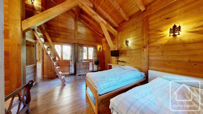 Image No.18-4 Bed Property for sale