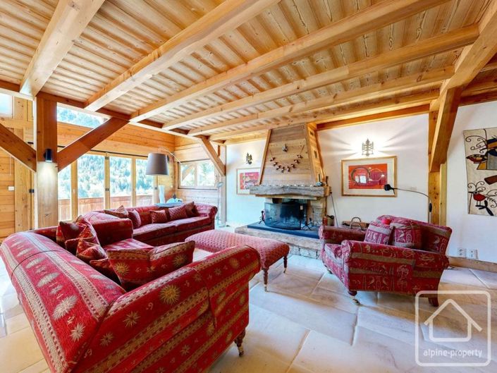 Image No.2-4 Bed Property for sale