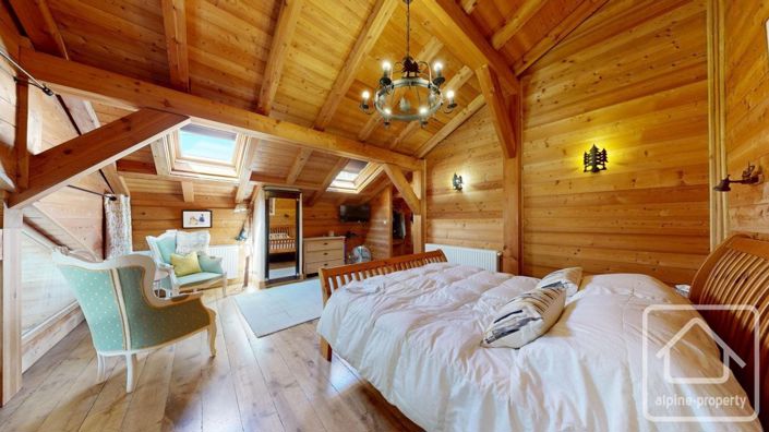 Image No.20-4 Bed Property for sale
