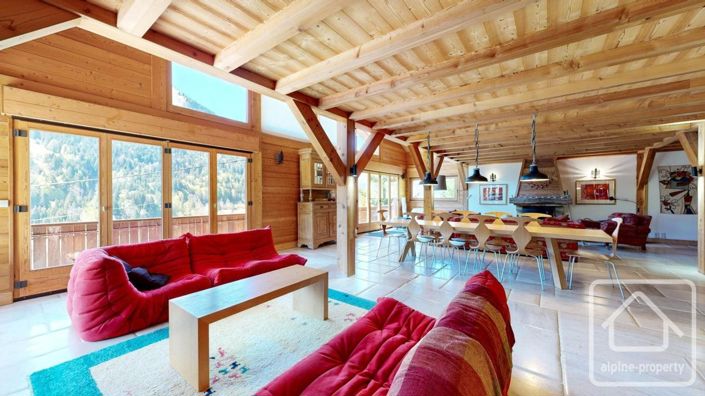 Image No.4-4 Bed Property for sale