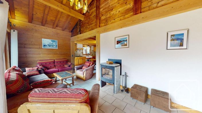 Image No.11-6 Bed Property for sale