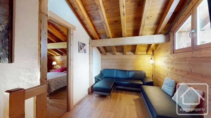 Image No.23-6 Bed Property for sale