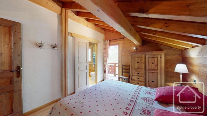 Image No.25-6 Bed Property for sale