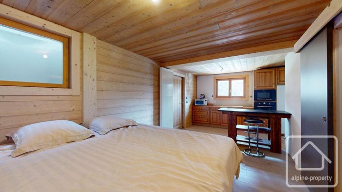 Image No.33-6 Bed Property for sale
