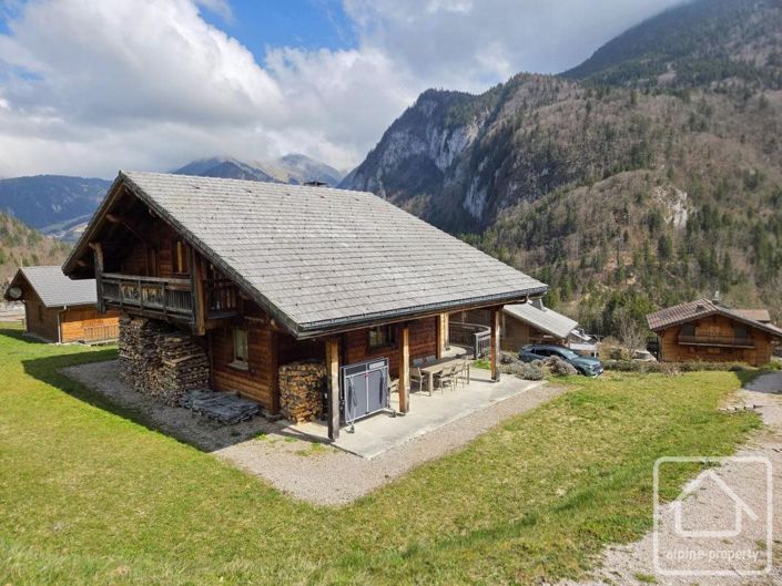 Image No.6-6 Bed Property for sale