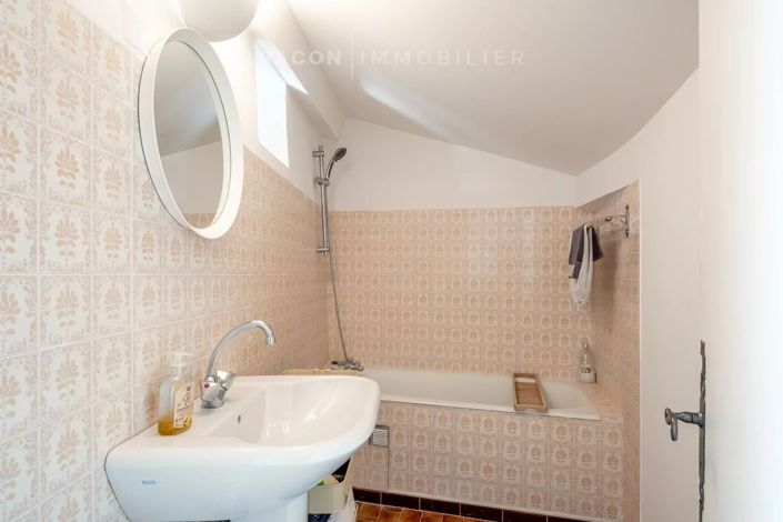 Image No.9-2 Bed House for sale