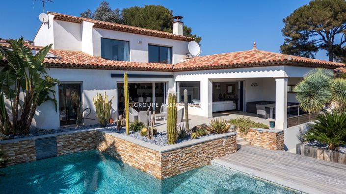 Image No.15-4 Bed House for sale