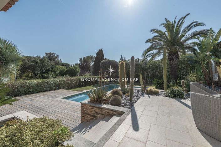 Image No.4-4 Bed House for sale