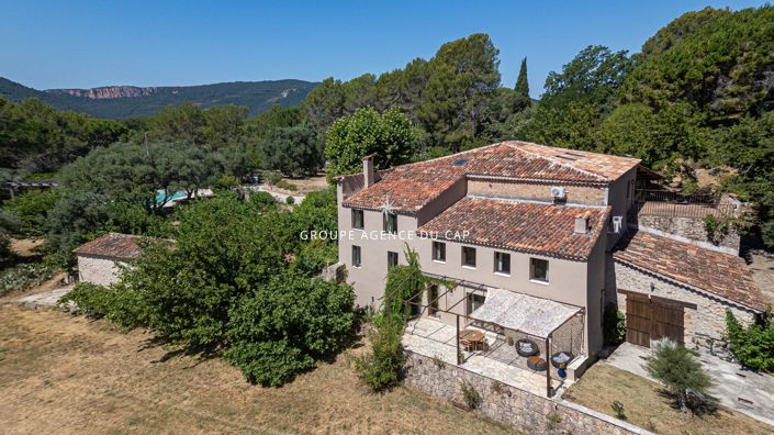 Image No.3-Maison de 7 chambres à vendre à Bagnols-en-Forêt