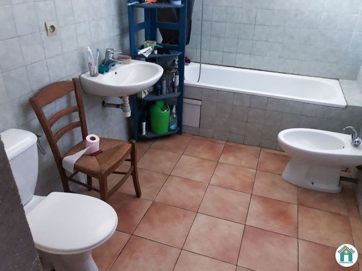 Image No.7-4 Bed House for sale