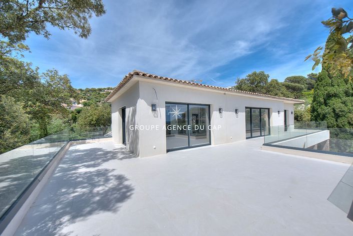 Image No.10-5 Bed House for sale
