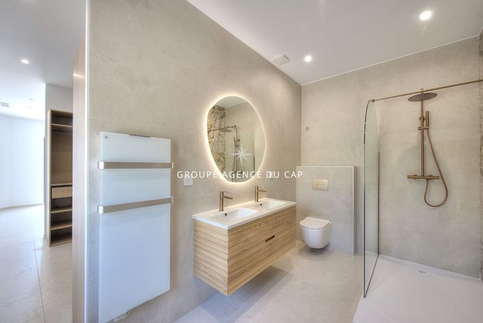 Image No.14-5 Bed House for sale