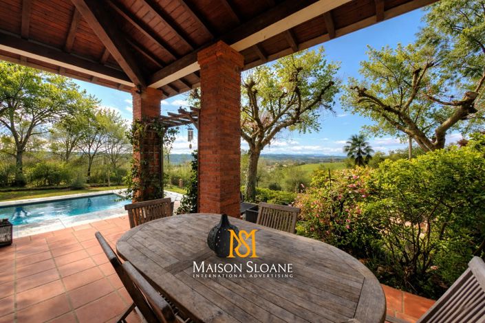 Image No.4-5 Bed House for sale