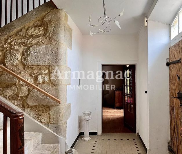 Image No.3-4 Bed House for sale