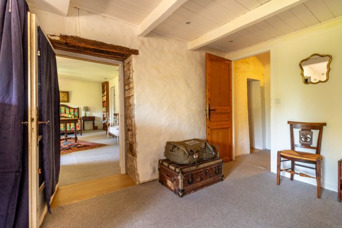 Image No.10-6 Bed House for sale