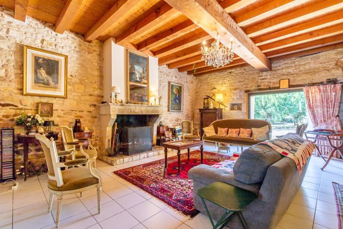 Image No.3-6 Bed House for sale