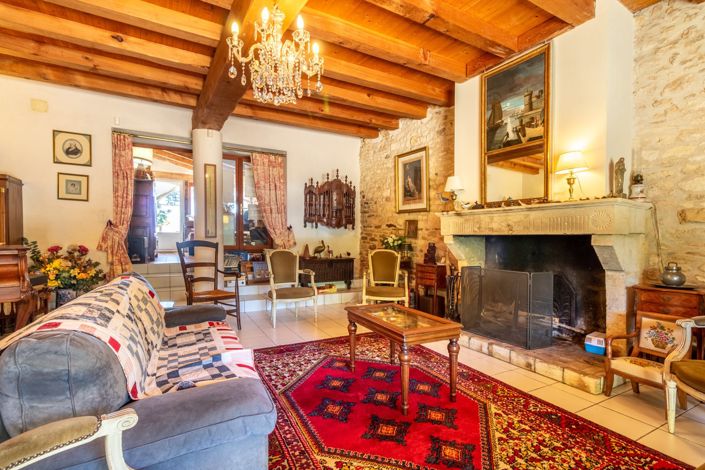 Image No.4-6 Bed House for sale