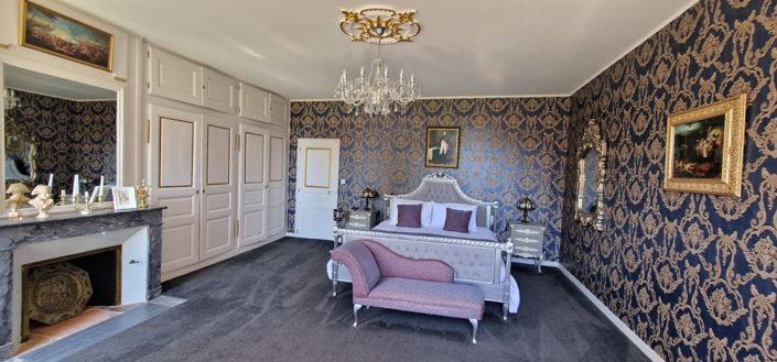 Image No.15-11 Bed Property for sale