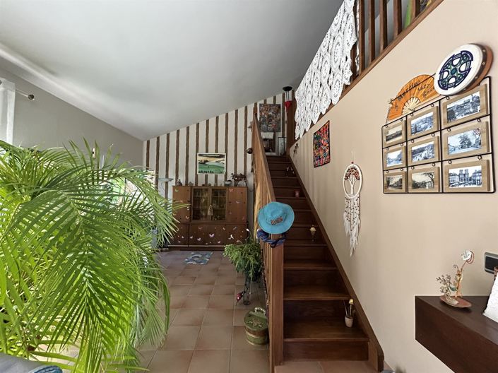 Image No.7-3 Bed House for sale