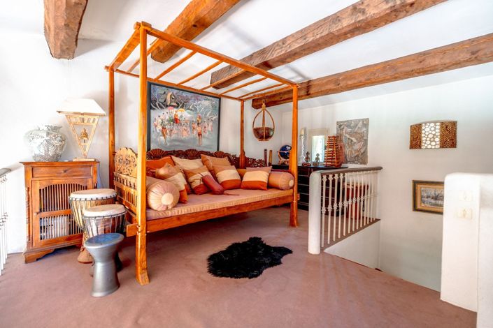 Image No.10-4 Bed House for sale