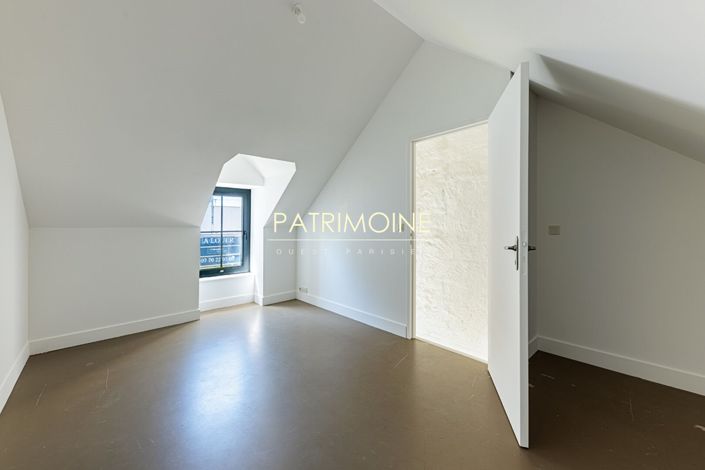 Image No.8-3 Bed House for sale