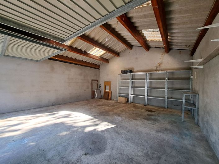 Image No.9-3 Bed House for sale