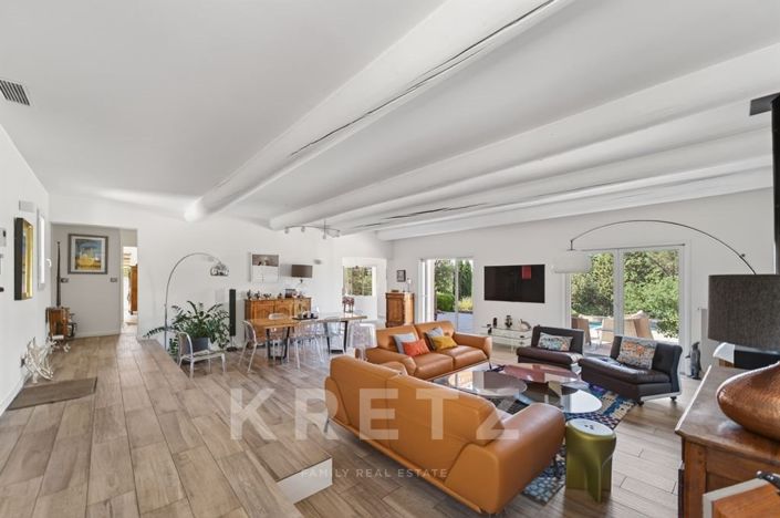 Image No.10-4 Bed House for sale