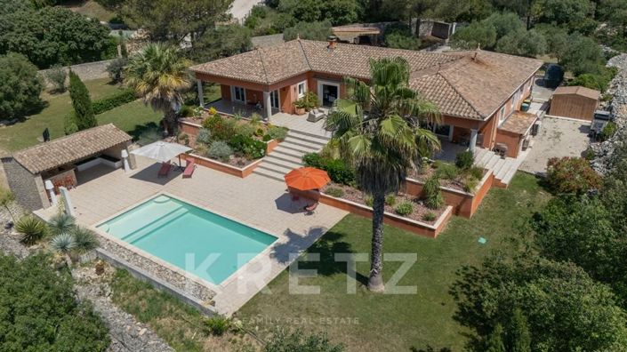 Image No.2-4 Bed House for sale