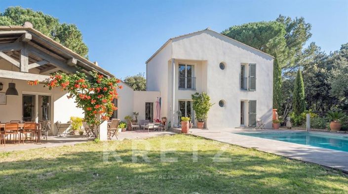 Image No.2-5 Bed House for sale