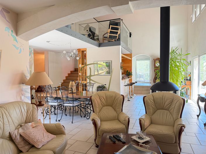 Image No.12-3 Bed House for sale