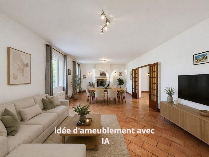 Image No.16-6 Bed House for sale