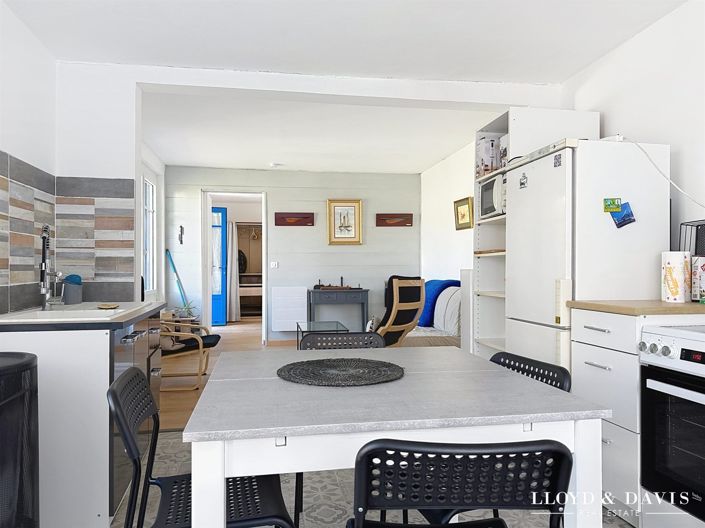 Image No.18-5 Bed House for sale