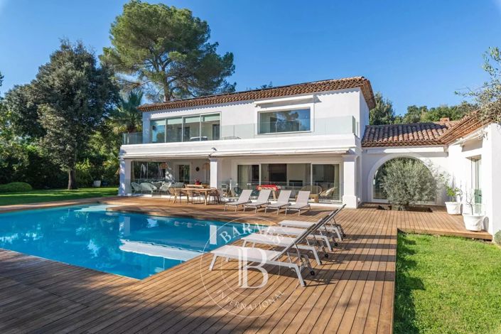 Image No.5-6 Bed House for sale