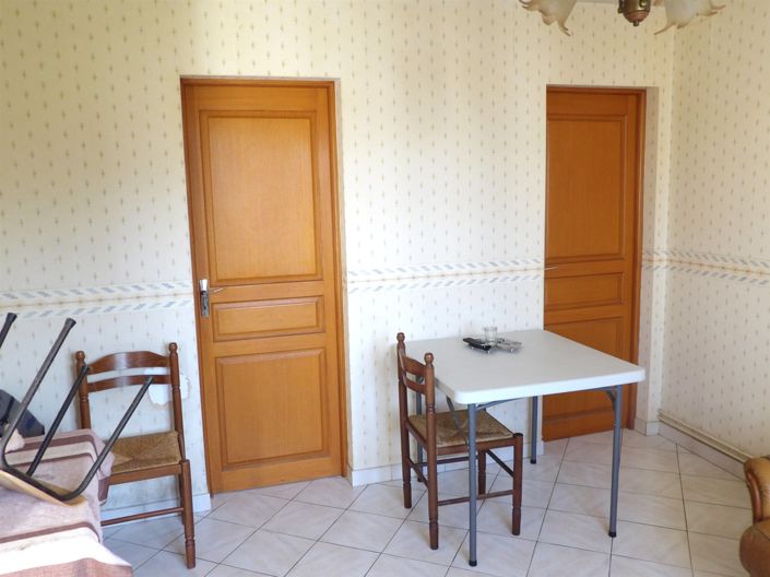 Image No.10-4 Bed House for sale