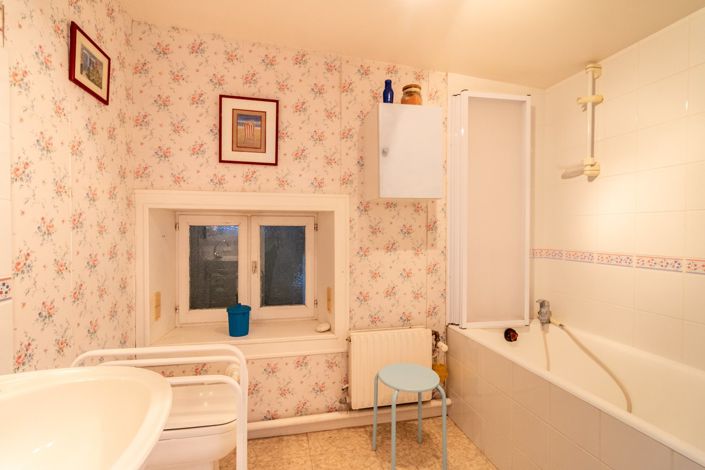 Image No.15-6 Bed House for sale