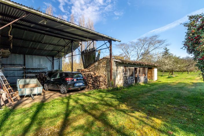 Image No.18-6 Bed House for sale